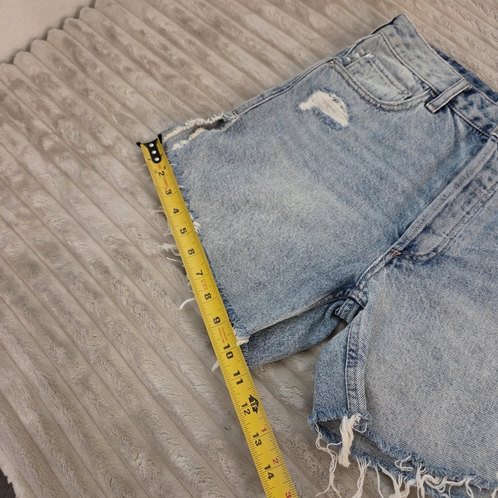 FP Free People Denim Shorts Size 25 High Rise Frayed Cutoff Light Wash Jean - Picture 5 of 10